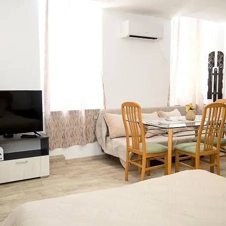 Lejlighed On Maria Luiza Street - Cozy In By Flat Mаnаger Varna