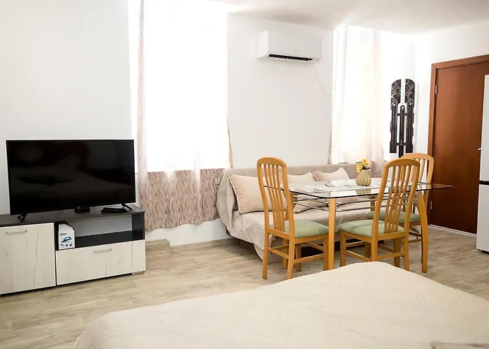 Apartman On Maria Luiza Street - Cozy In By Flat Mаnаger Várna